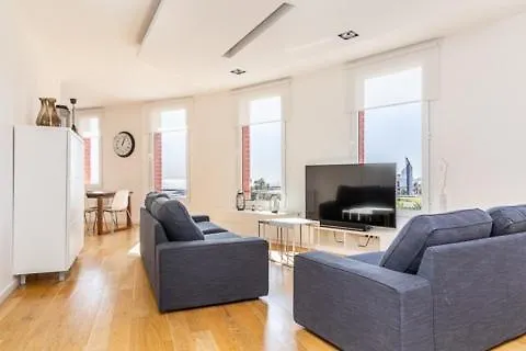 Idyllic Apartment In Bcn Beach Barcelona Spain